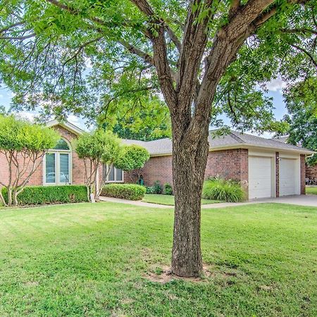 Lubbock Home With Deck And Yard - 8 Miles To Ttu! Exterior photo